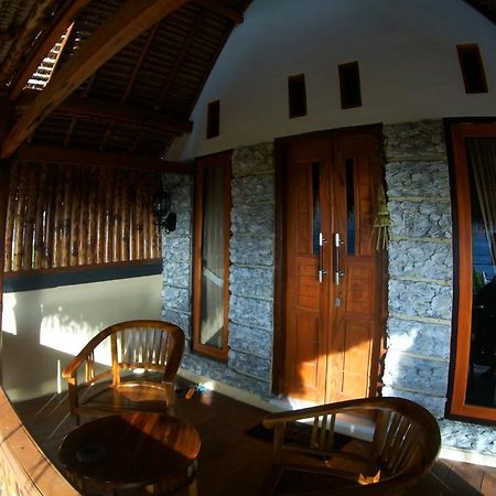 Banana Guest House Batununggul Exteriér fotografie